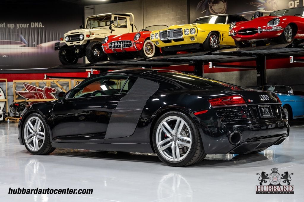 2014 Audi R8 Coupe Quattro V8 photo 3
