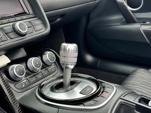 2014 Audi R8 Spyder 2dr Conv Auto quattro Spyder V10 - 23023332 - 11