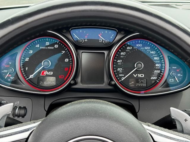 2014 Audi R8 Spyder 2dr Conv Auto quattro Spyder V10 - 23023332 - 13