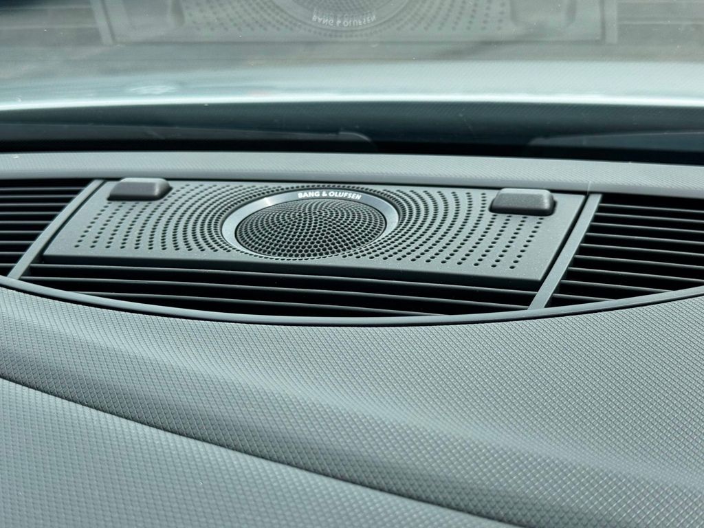 2014 Audi R8 Spyder 2dr Conv Auto quattro Spyder V10 - 23023332 - 18