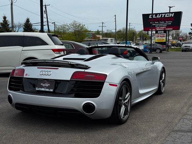 2014 Audi R8 Spyder 2dr Conv Auto quattro Spyder V10 - 23023332 - 4