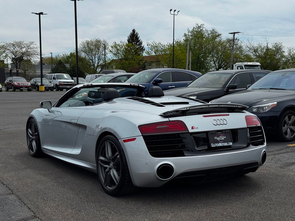 2014 Audi R8 Spyder 2dr Conv Auto quattro Spyder V10 - 23023332 - 6
