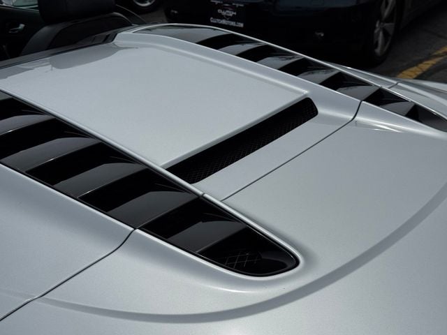2014 Audi R8 Spyder 2dr Conv Auto quattro Spyder V10 - 23023332 - 7