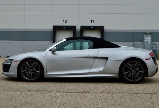 2014 Audi R8 Spyder 2dr Conv Auto quattro Spyder V10 - 23038110 - 9