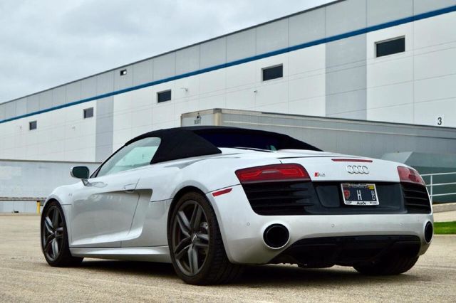 2014 Audi R8 Spyder 2dr Conv Auto quattro Spyder V10 - 23038110 - 7