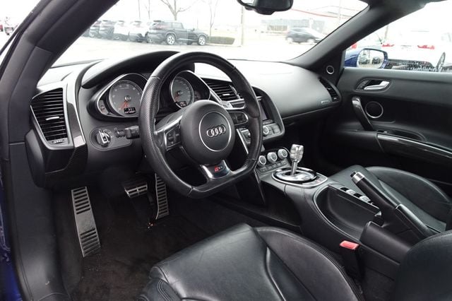 2014 Audi R8 Spyder 2dr Conv Auto quattro Spyder V8 - 22736691 - 9