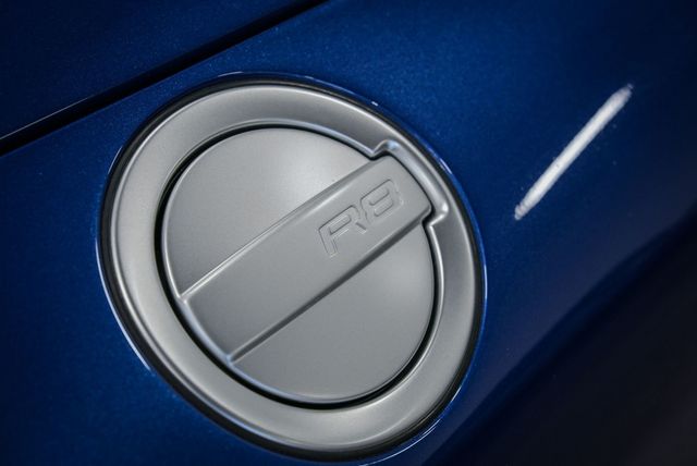 2014 Audi R8 Spyder 2dr Conv Man quattro Spyder V10 - 22856504 - 15