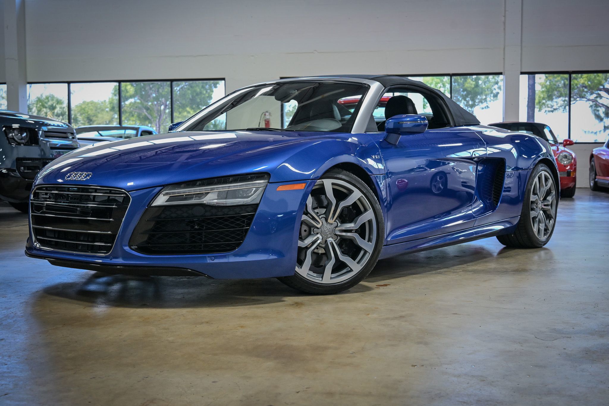 2014 Audi R8 Quattro Spyder V10 photo 2
