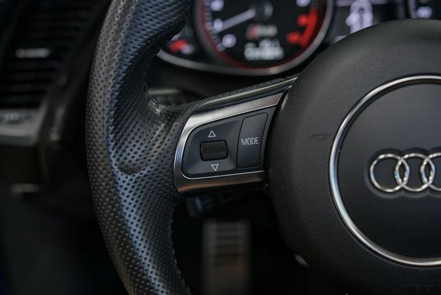 2014 Audi R8 Spyder 2dr Conv Man quattro Spyder V10 - 22856504 - 32