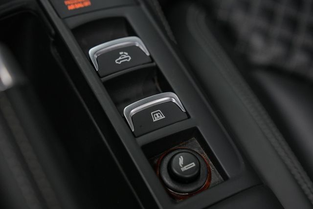 2014 Audi R8 Spyder 2dr Conv Man quattro Spyder V10 - 22856504 - 35