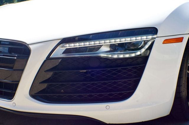 2014 Audi R8 Spyder MSRP$152000/Quattro-Spyder-V8/ConveniencePkg/HeatedSportSeats - 23013831 - 13