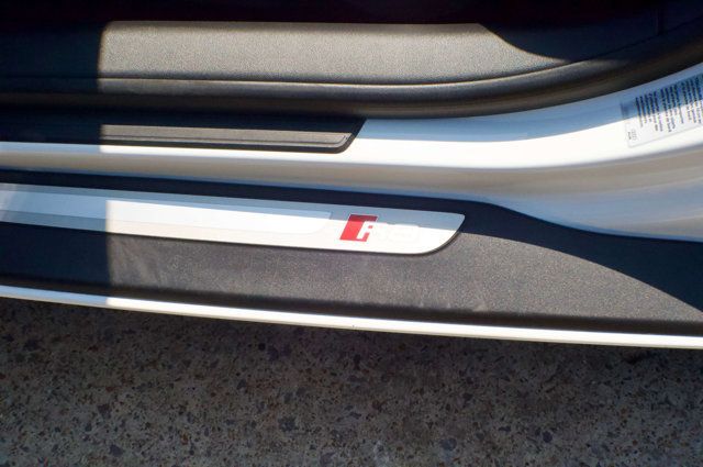 2014 Audi R8 Spyder MSRP$152000/Quattro-Spyder-V8/ConveniencePkg/HeatedSportSeats - 23013831 - 42
