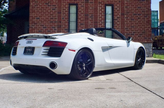 2014 Audi R8 V8 Spyder quattro S tronic's photo