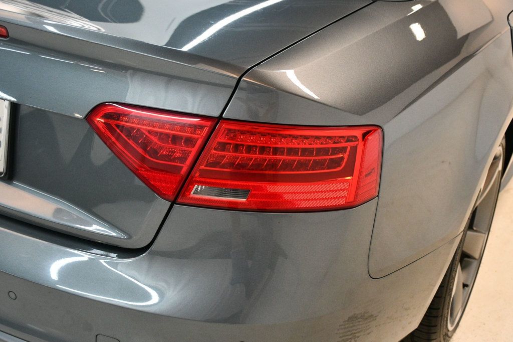 2014 Audi S5 Prestige photo 21