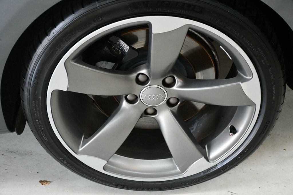 2014 Audi S5 Prestige photo 26