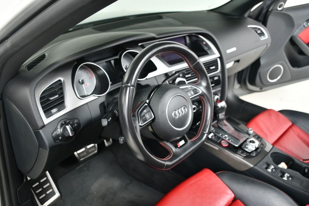 2014 Audi S5 Prestige photo 32
