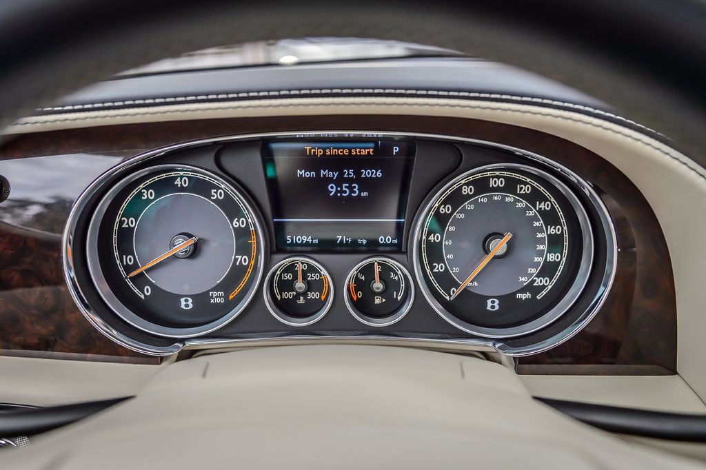 2014 Bentley Continental Flying Spur BENTLEY CONTINENTAL FLYING SPUR - GORGEOUS - WELL EQUIPPED  - 23023686 - 17