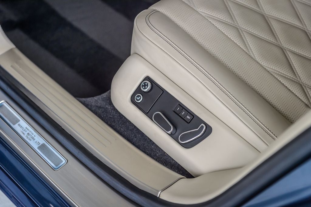 2014 Bentley Continental Flying Spur BENTLEY CONTINENTAL FLYING SPUR - GORGEOUS - WELL EQUIPPED  - 23023686 - 44