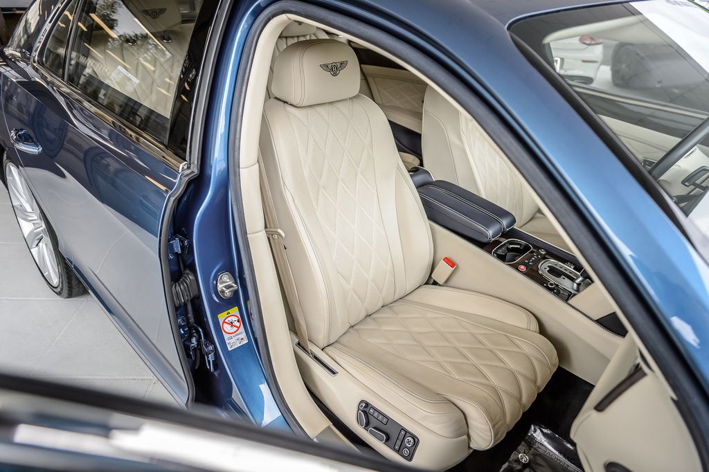 2014 Bentley Continental Flying Spur BENTLEY CONTINENTAL FLYING SPUR - GORGEOUS - WELL EQUIPPED  - 23023686 - 51