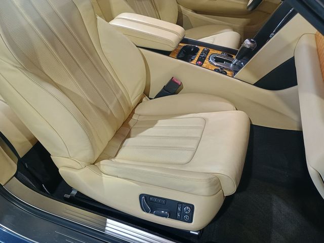 2014 Bentley Continental GT 2dr Convertible Clean Carfax Florida Car - 23059071 - 33