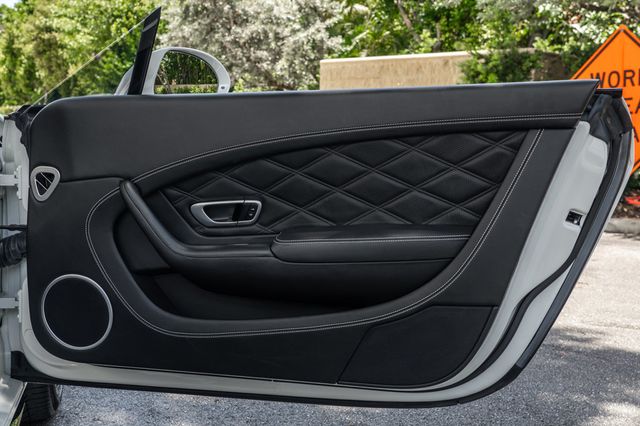 2014 Bentley Continental GT V8 S 2dr Convertible - 22493969 - 25