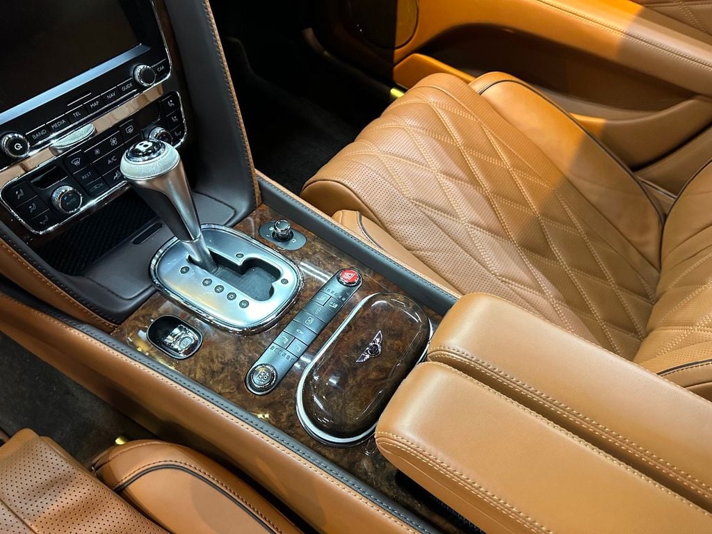 2014 Bentley Flying Spur Mulliner photo 33