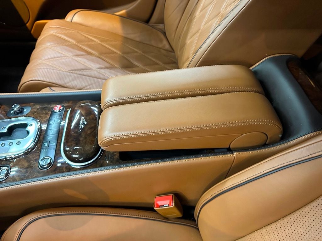 2014 Bentley Flying Spur Mulliner photo 35