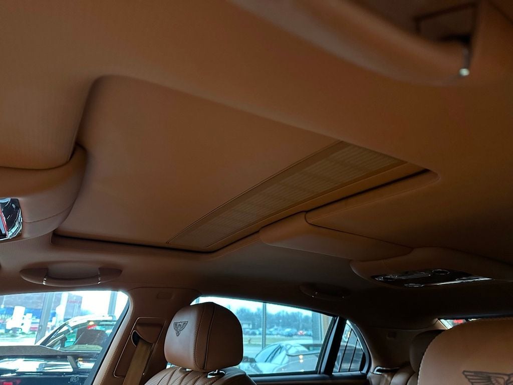 2014 Bentley Flying Spur Mulliner photo 39