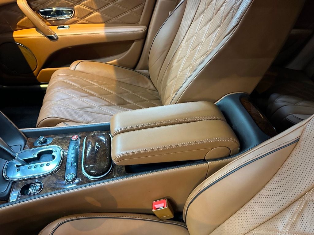 2014 Bentley Flying Spur Mulliner photo 41