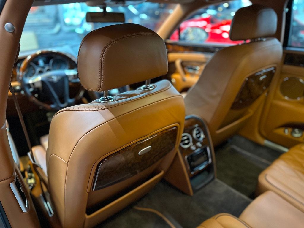 2014 Bentley Flying Spur Mulliner photo 49