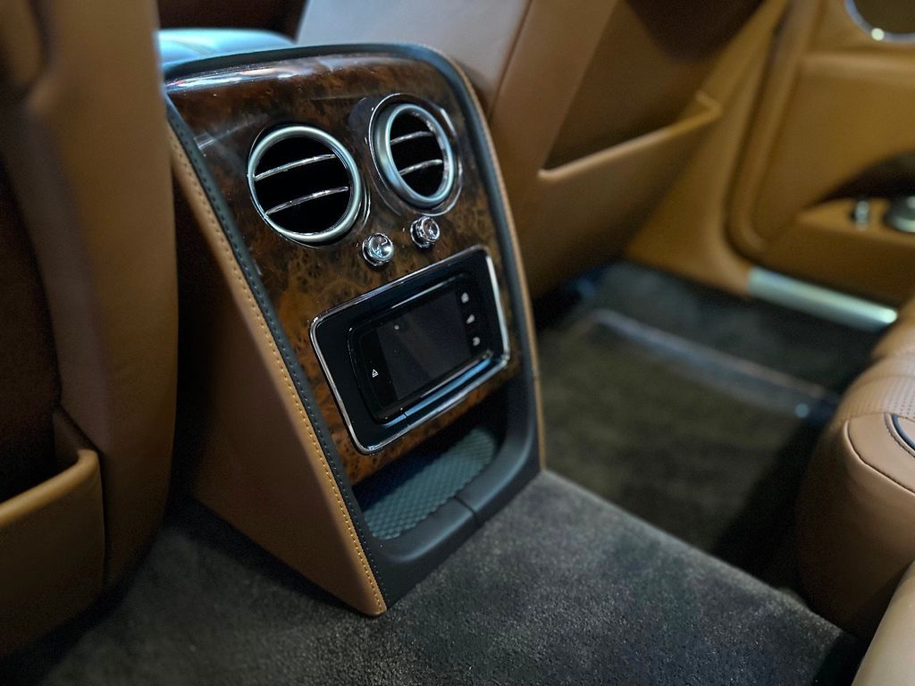 2014 Bentley Flying Spur Mulliner photo 51