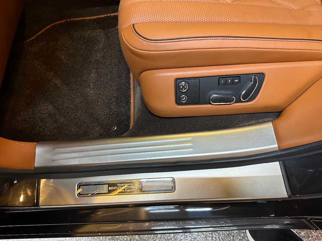 2014 Bentley Flying Spur Mulliner photo 57