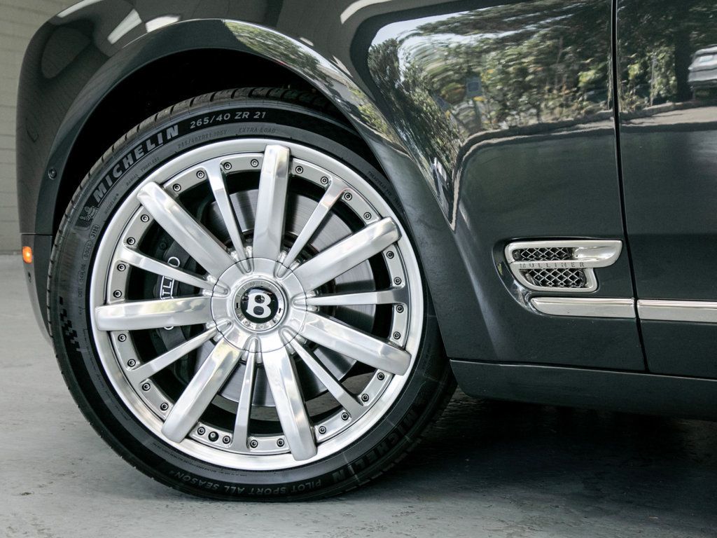Bentley Mulsanne photo 11