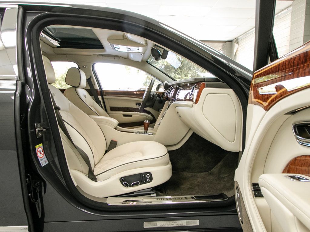 Bentley Mulsanne photo 27