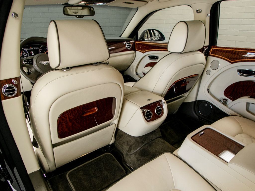 Bentley Mulsanne photo 32