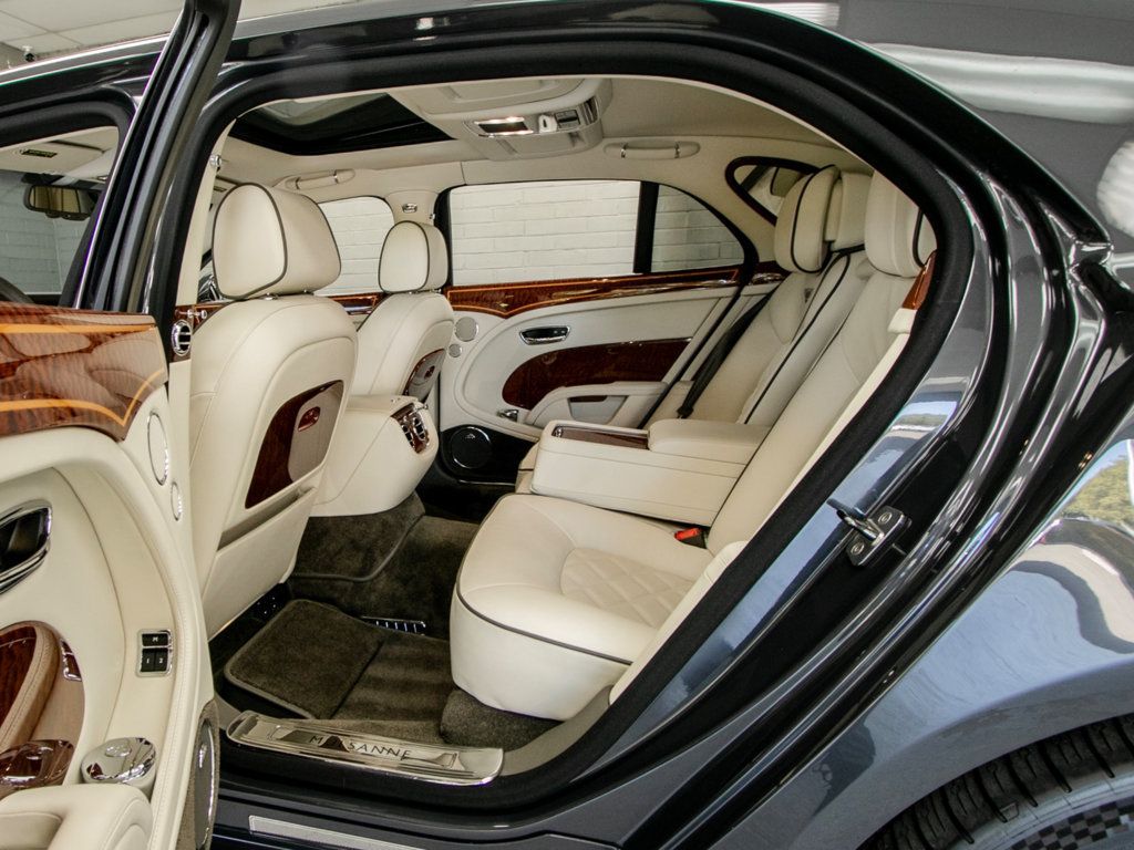 Bentley Mulsanne photo 33