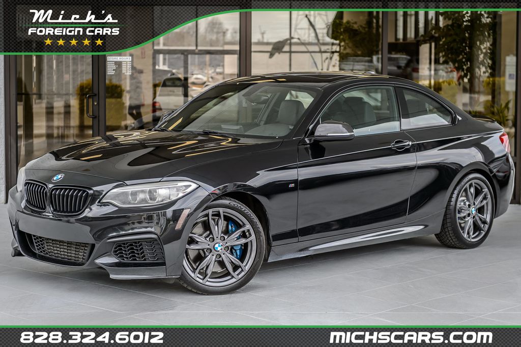 2014 BMW 2 Series M235i 6 SPEED MANUAL - RARE - WELL KEPT - VERY CLEAN - 22977037 | Video 1