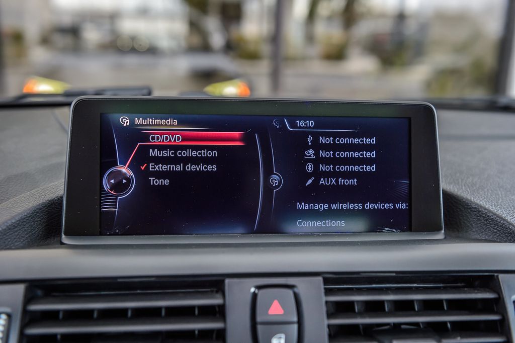 2014 BMW 2 Series M235i 6 SPEED MANUAL - RARE - WELL KEPT - VERY CLEAN - 22977037 - 18