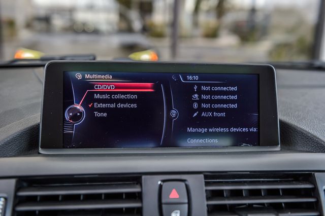 2014 BMW 2 Series M235i 6 SPEED MANUAL - RARE - WELL KEPT - VERY CLEAN - 22977037 - 18