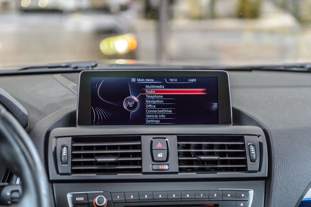 2014 BMW 2 Series M235i 6 SPEED MANUAL - RARE - WELL KEPT - VERY CLEAN - 22977037 - 25