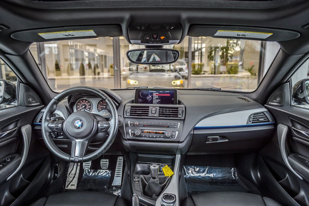 2014 BMW 2 Series M235i 6 SPEED MANUAL - RARE - WELL KEPT - VERY CLEAN - 22977037 - 2