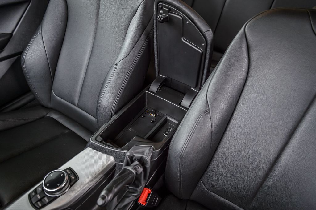 2014 BMW 2 Series M235i 6 SPEED MANUAL - RARE - WELL KEPT - VERY CLEAN - 22977037 - 30