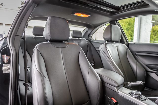 2014 BMW 2 Series M235i 6 SPEED MANUAL - RARE - WELL KEPT - VERY CLEAN - 22977037 - 33