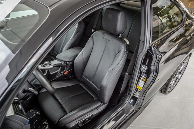 2014 BMW 2 Series M235i 6 SPEED MANUAL - RARE - WELL KEPT - VERY CLEAN - 22977037 - 34