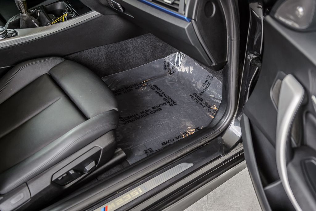 2014 BMW 2 Series M235i 6 SPEED MANUAL - RARE - WELL KEPT - VERY CLEAN - 22977037 - 40