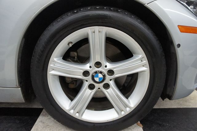 2014 BMW 3 Series 1-Owner, Immaculate, Low Mileage! - 23090624 - 13
