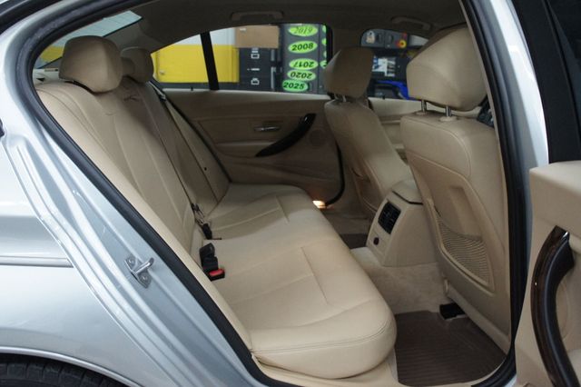 2014 BMW 3 Series 1-Owner, Immaculate, Low Mileage! - 23090624 - 41