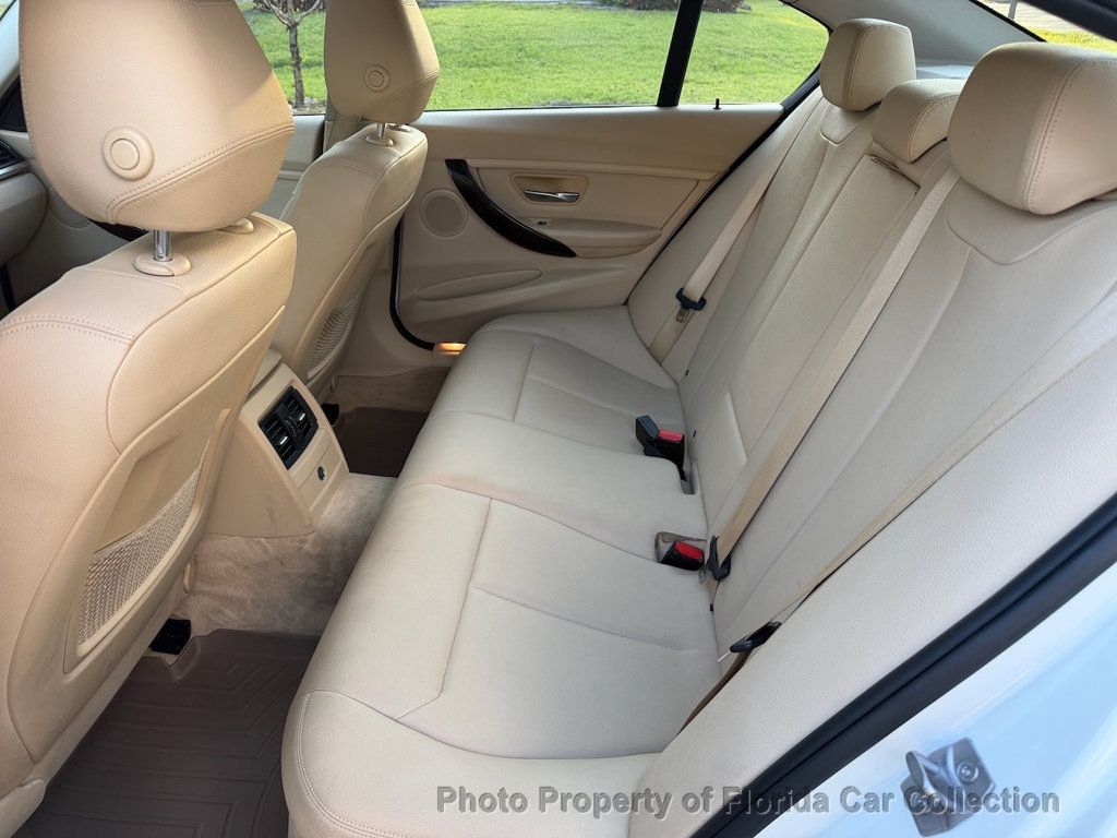 2014 BMW 3 Series 320i Sedan - 23021248 - 9