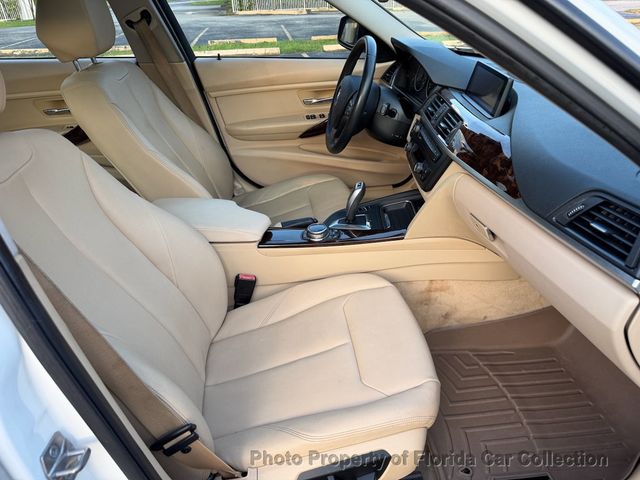 2014 BMW 3 Series 320i Sedan - 23021248 - 11