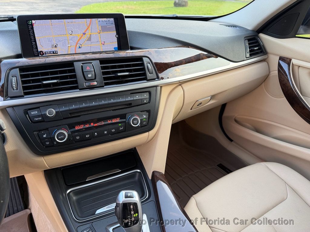 2014 BMW 3 Series 320i Sedan - 23021248 - 15